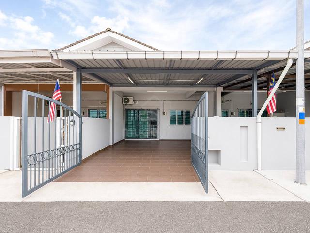 Single Storey Terrace Taman Bentara, Jalan Balam, Telok Panglima Garan 1
