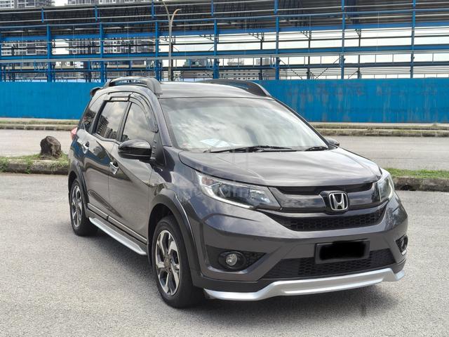 2017 Honda BR-V 1.5 V -- (A) TIP TOP CONDITION - 3