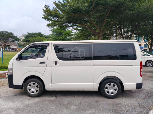 2022 Toyota HIACE 2.5 (M) Window Van Full Air Cond - 3