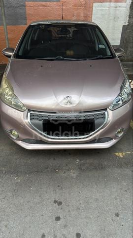 2013 Peugeot 208 1.6 VTi ALLURE (A) - 1