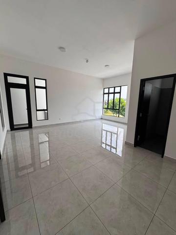 Brand New Impian Emas @ Iconia Garden Residence Zone 2 Storey House 1