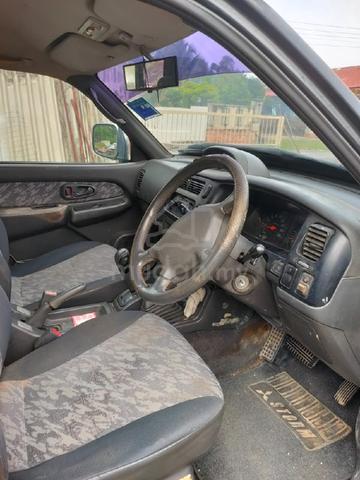 2004 Mitsubishi STORM 2.5 GLS (A) - 5