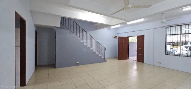 Landed House at Taman Kemas, Manggatal 1