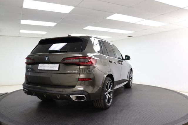 2023 BMW X5 xDrive45e - 3