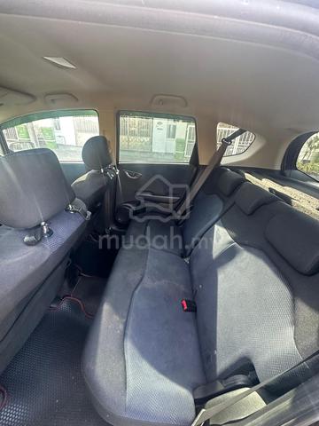 2013 Honda JAZZ 1.5 FACELIFT (A) - 4