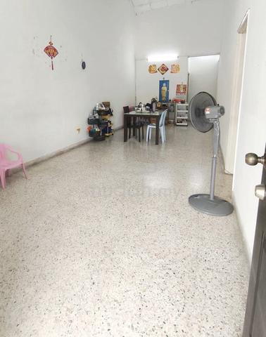 Tmn Perling Single storey terrace house for sale 1