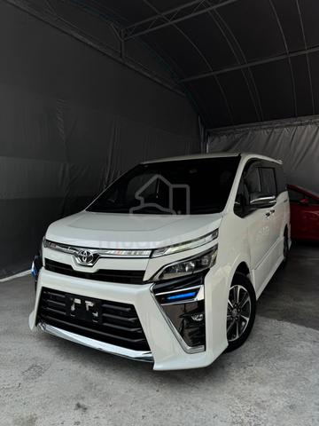 2021 Toyota VOXY 2.0 ZS KIRAMEKI III (A) - 1