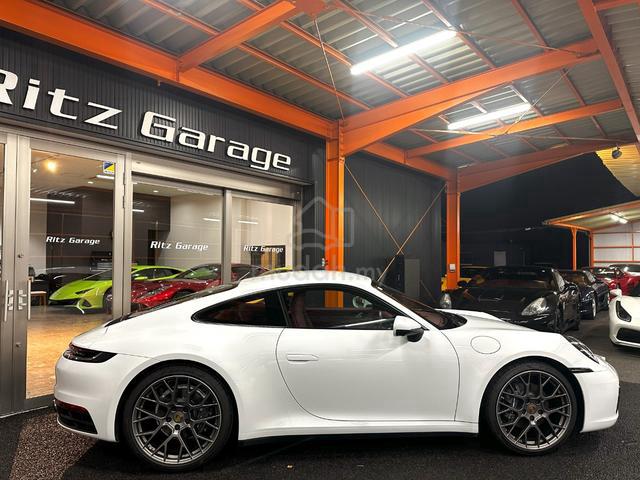2022 Porsche 911 3.0 CARRERA 992 (A) - 3