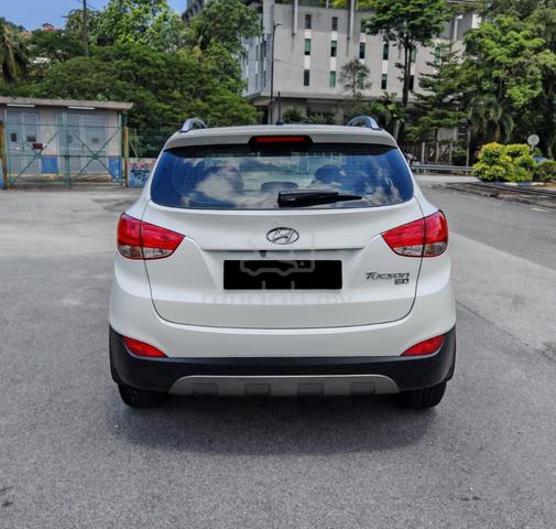 2013 Hyundai TUCSON 2.0 PREMIUM (A) GLS P/Roof SUV - 4