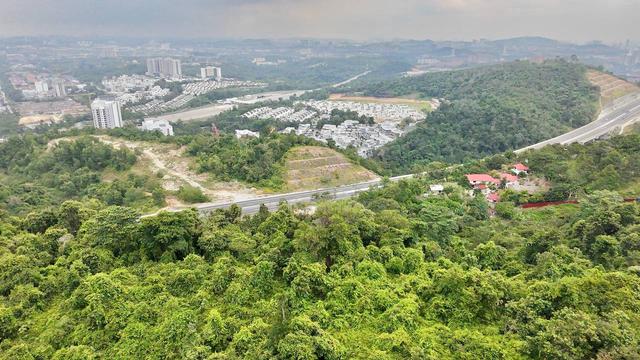 POTENTIAL LAND ! Residential Zoning 51 Acre Land, Bandar Sungai Long 1