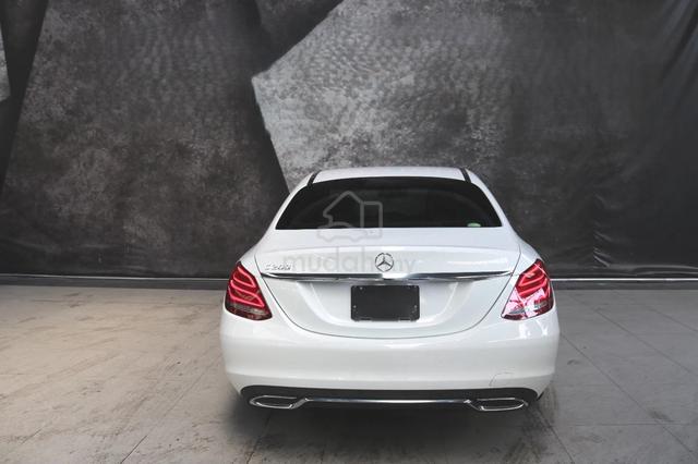 2017 Mercedes Benz C200 2.0 AVANTGARDE (A) - 2