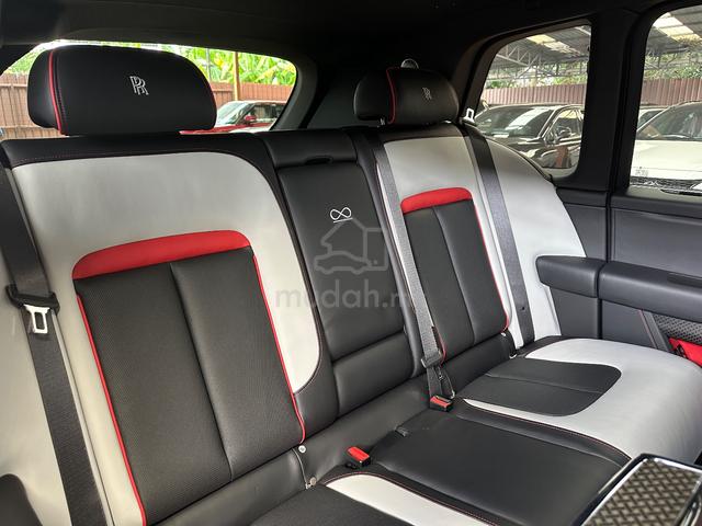 2020 Rolls Royce Cullinan 6.75 V12 Black Badge Est - 5
