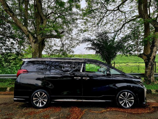 Toyota Alphard 3.5 V6 Executive Lounge NewFacelift - 4