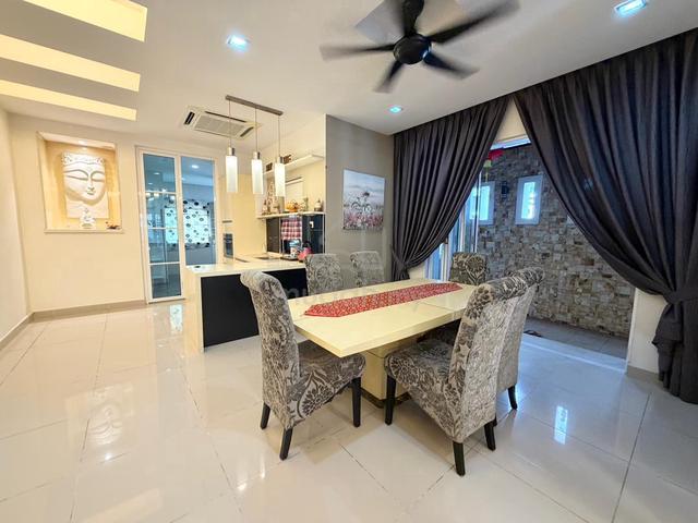 2sty Endlot superlink with Extra Land @ Cheras Vista 1