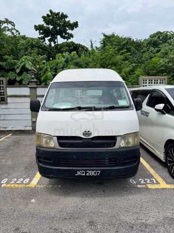 Toyota Hiace Window Van 2.5(D) - 3
