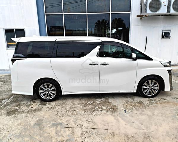 Toyota VELLFIRE 2.5 Golden Eyes 2023 17k Km - 3