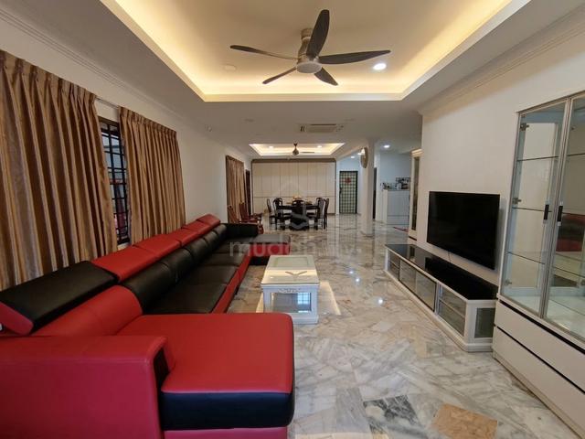 Jalan Ledang Bungalow House Bukit Tiram 1