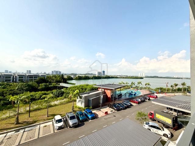 E Island Lake Haven 1