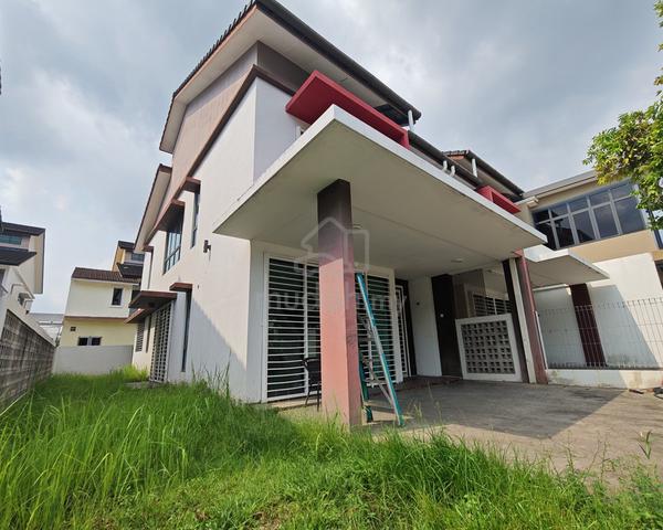 End Lot with Land, Nahara @ Bandar Bukit Raja For Sale 1