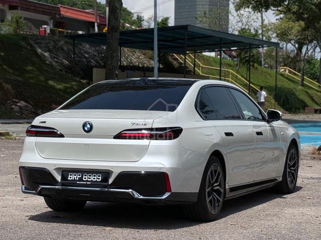 2023 Bmw 750e xDRIVE M SPORT (TIP TOP CONDITION) - 2