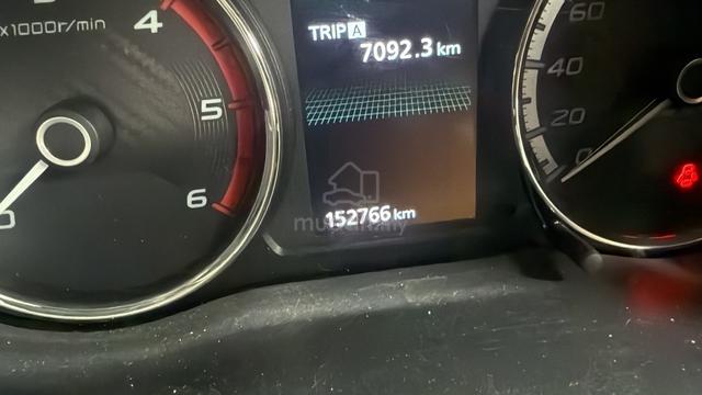 2019 Mitsubishi TRITON 2.4 VGT A/T PREMIUM MY2016 - 4
