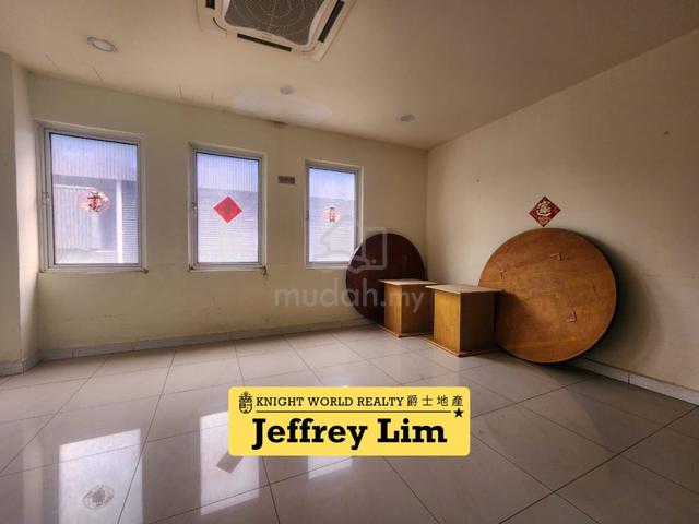 [ Mezzanine Floor ] Ground Floor Shop For Rent @ Icon City 1