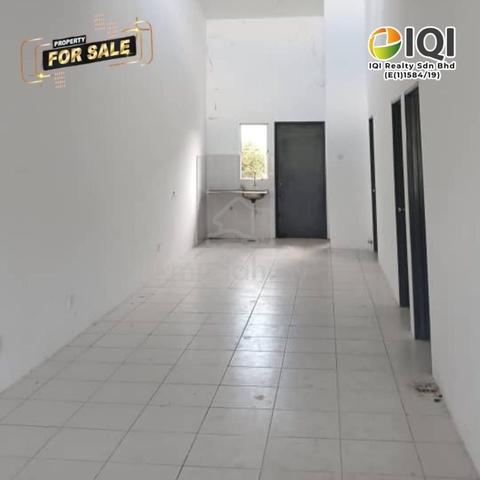 Ria Height For Sale | 3 Bedrooms 2 Bathrooms | With Water Tank 1
