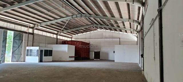 Butterworth Detached Factory Warehouse 11500 SF To Let 1