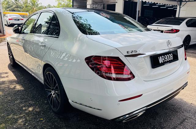 2017 Mercedes Benz E250 EXCLUSIVE (CKD) 2.0 (A) - 4