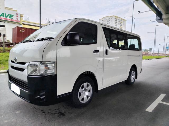 2023 Toyota Hiace 2.5 (M) Window Van Low Roof - 3