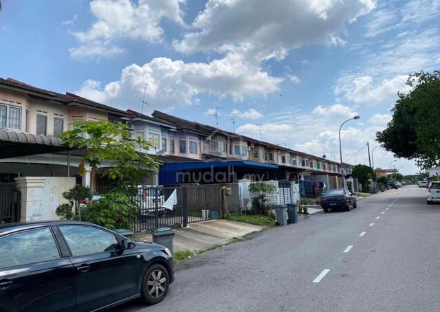Skudai Taman Pulai Indah Jalan Pulai L.M.Cost Double Storey House 1