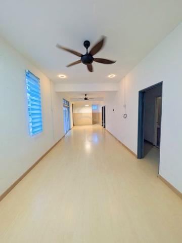 Bandar Uda Utama Unblock View single storey corner terrace airbnb 1
