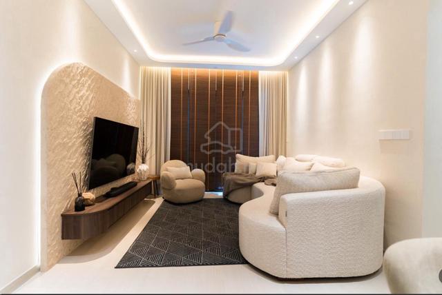Lake Point Residence 1