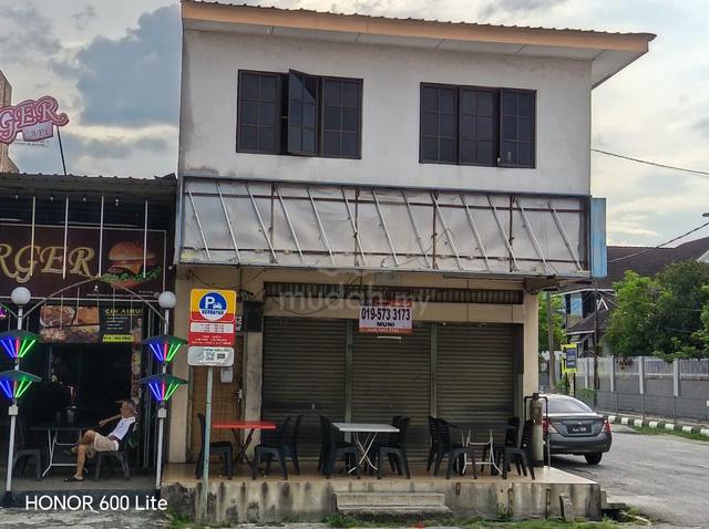Prime Freehold End Lot Shoplot for Sale – Jelapang Meru road 1