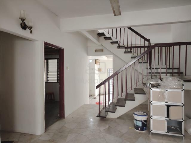 Two Storey House Taman Mawar Ampang, Selangor 1
