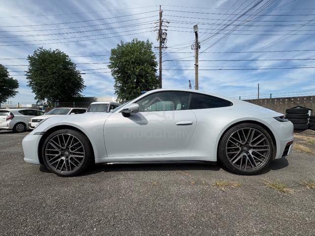 2023 Porsche 911 3.0 CARRERA,Sunroof,PDLS+,2 tone - 3