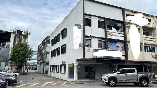3-Storey End lot shop-Jalan Wong Ah Jang l Free hold l Rented 1