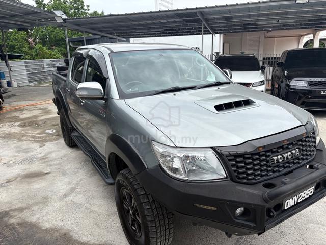 2015 Toyota HILUX 2.5 G TRD SPORTIVO MY14 KUN25R - 1