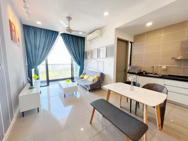 D' Pristine @ Medini 1