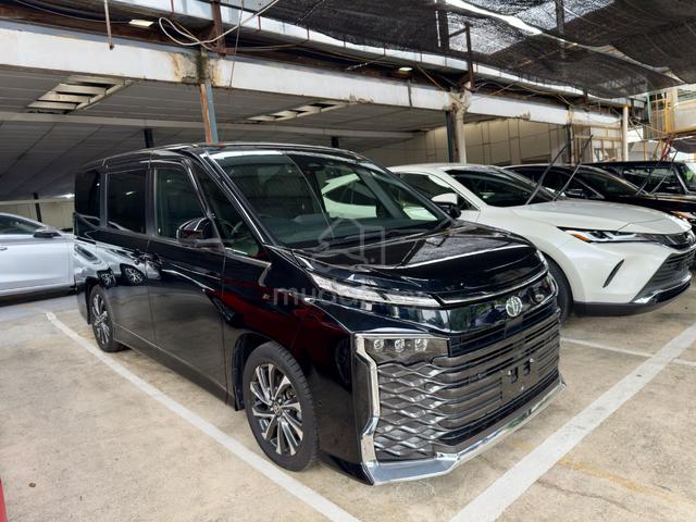 2022 Toyota VOXY 2.0 S-Z (A) - 2