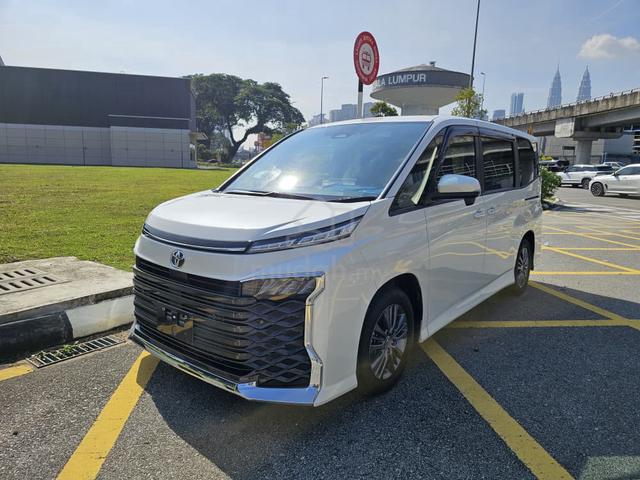 2023 Toyota VOXY 2.0 S-G Grade 5 2P.Door RevCam - 3