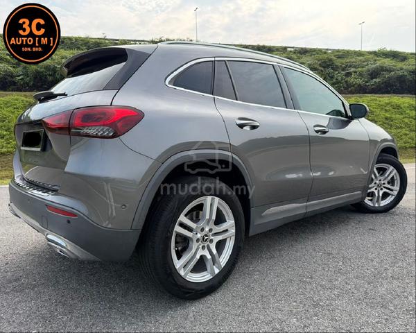 Mercedes Benz GLA200 1.3 Warranty Ends September - 2