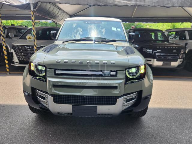 2022 Land Rover DEFENDER P300 110 SE 7 Seat P/Roof - 2