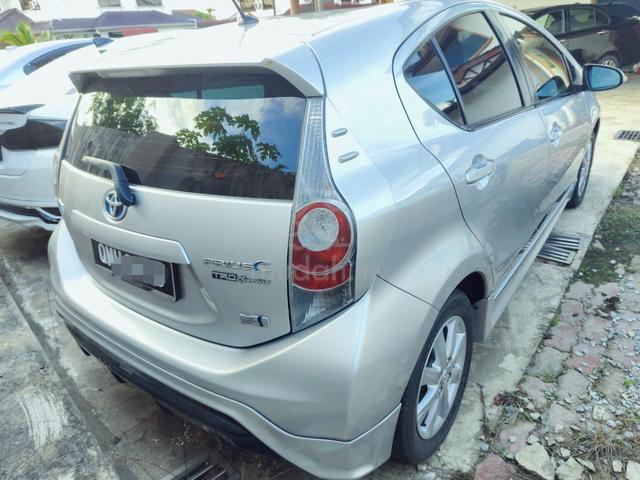 2012 Toyota PRIUS C 1.5 (HYBRID) NHP10R (A) - 5