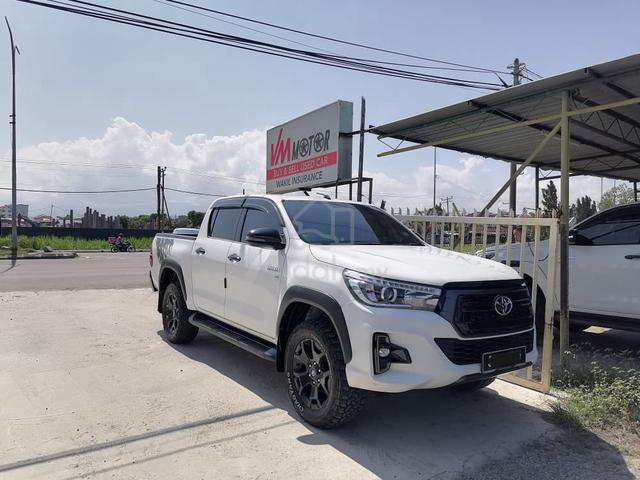 2020 Toyota HILUX 2.8(A) BLACK EDITION - 1