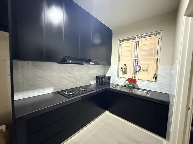 PV 10 Platinum Lake Condominium 1