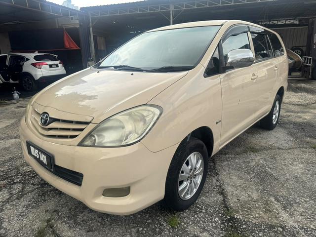 2010 Toyota INNOVA 2.0 E MY05 AN40 FACELIFT (A) - 3