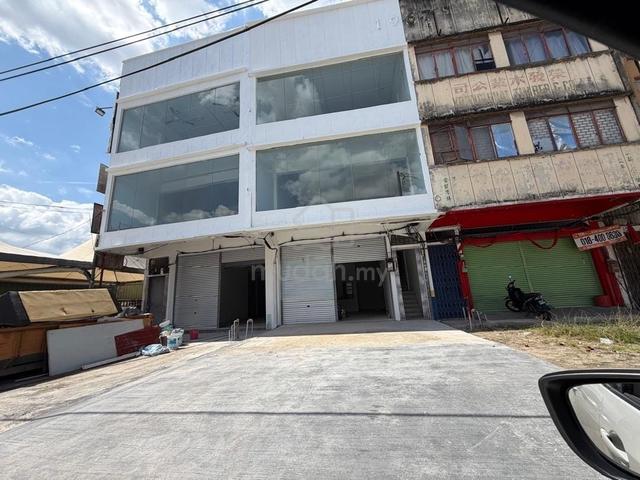 Prime Corner Shop Facing Main Road | Ground/1st/2nd Floor Available 1