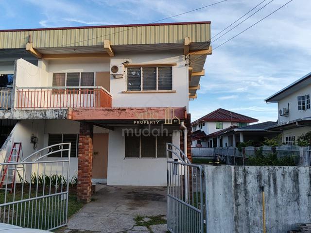 4 Bedrooms 2 Bathrooms 2 Storey Semi Detached House At Piasau Miri 1
