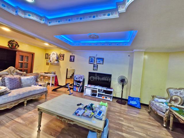 Wts301 FOR SALE Renovated 2storey Terrace Facing Open 1